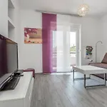 House Moderna * Pula