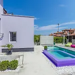 Holiday home House Moderna Pula