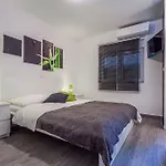 House Moderna * Pula