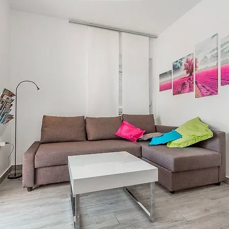 House Moderna Ferienhaus Pula