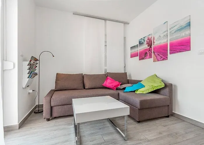 House Moderna Ferienhaus Pula
