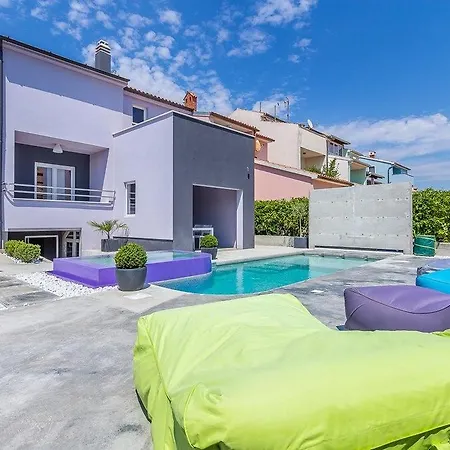 House Moderna Semesterbostad *