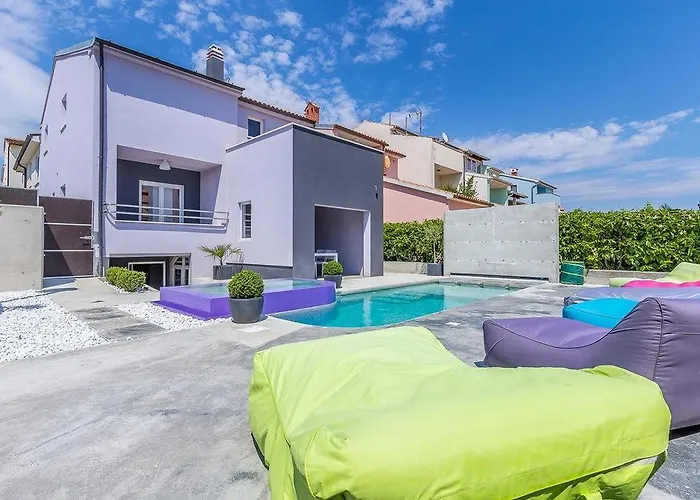 House Moderna Σπίτι διακοπών *