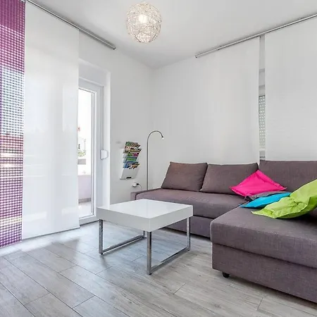 House Moderna Pula
